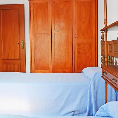 Apartamento El Corro: Con Parking En Pleno Centro De Comillas