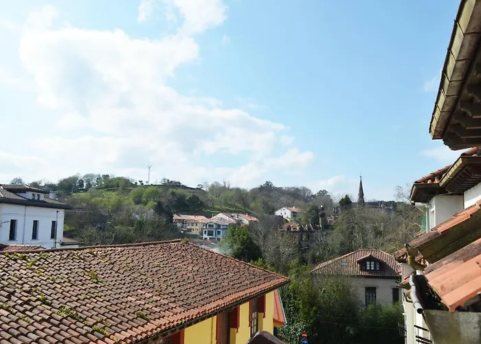 El Corro: Con Parking En Pleno Centro De * Comillas