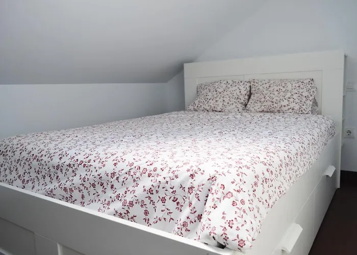 El Corro: Con Parking En Pleno Centro De *