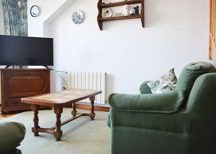 El Corro: Con Parking En Pleno Centro De Apartmán *