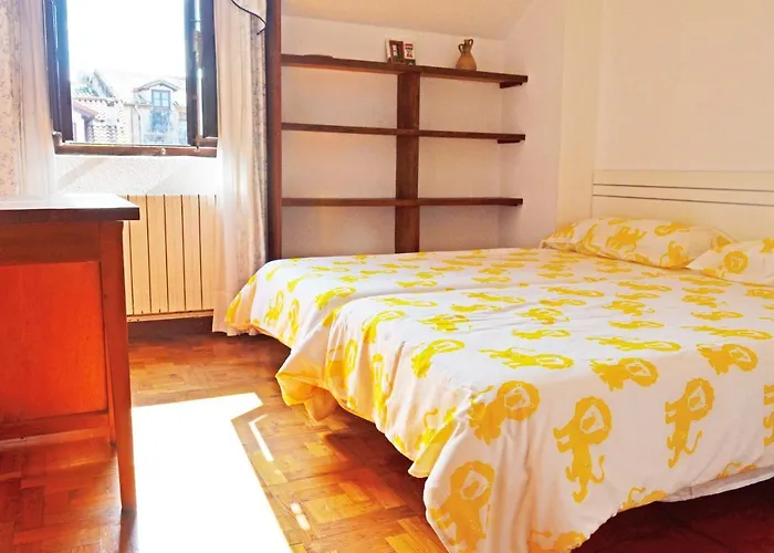 El Corro: Con Parking En Pleno Centro De Apartmán Comillas