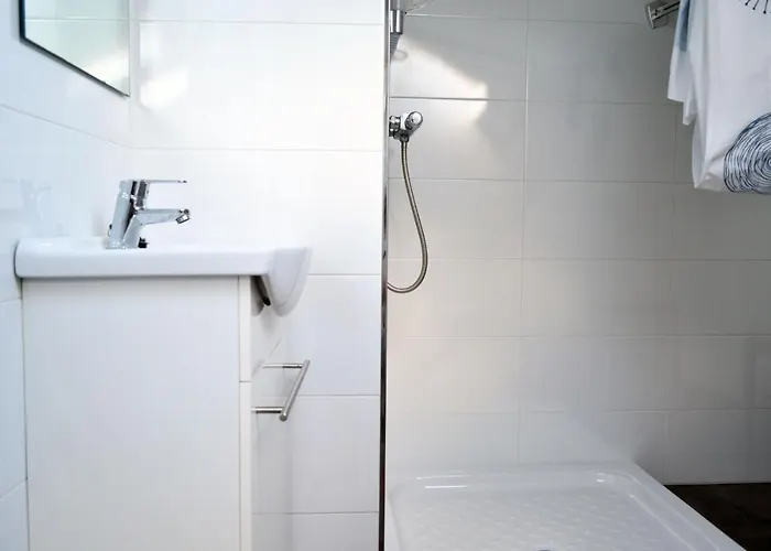 El Corro: Con Parking En Pleno Centro De * كوميلاس