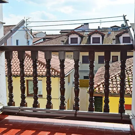 El Corro: Con Parking En Pleno Centro De * Comillas