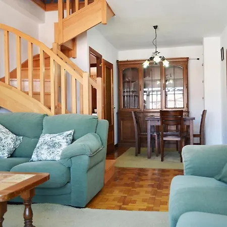 El Corro: Con Parking En Pleno Centro De Comillas